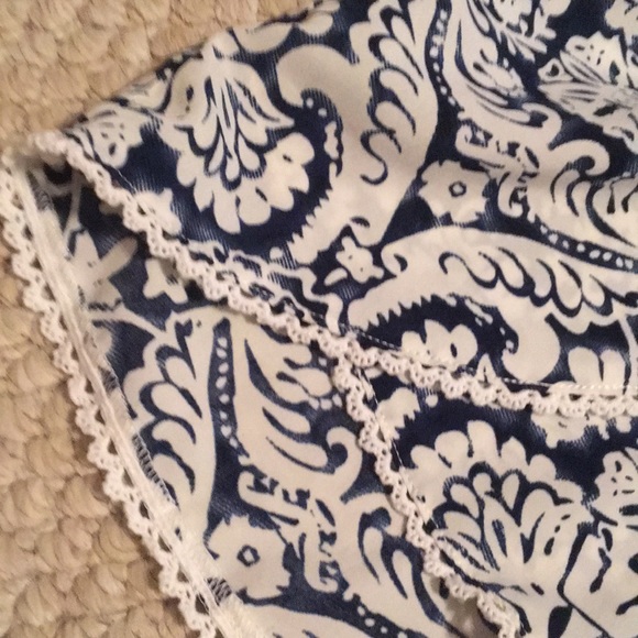 Flowy Lace Trim Blue + White Boho Casual Shorts - Picture 3 of 3